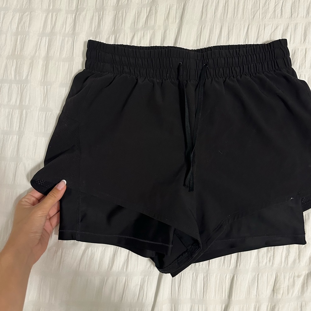H&M athletic running shorts with spandex